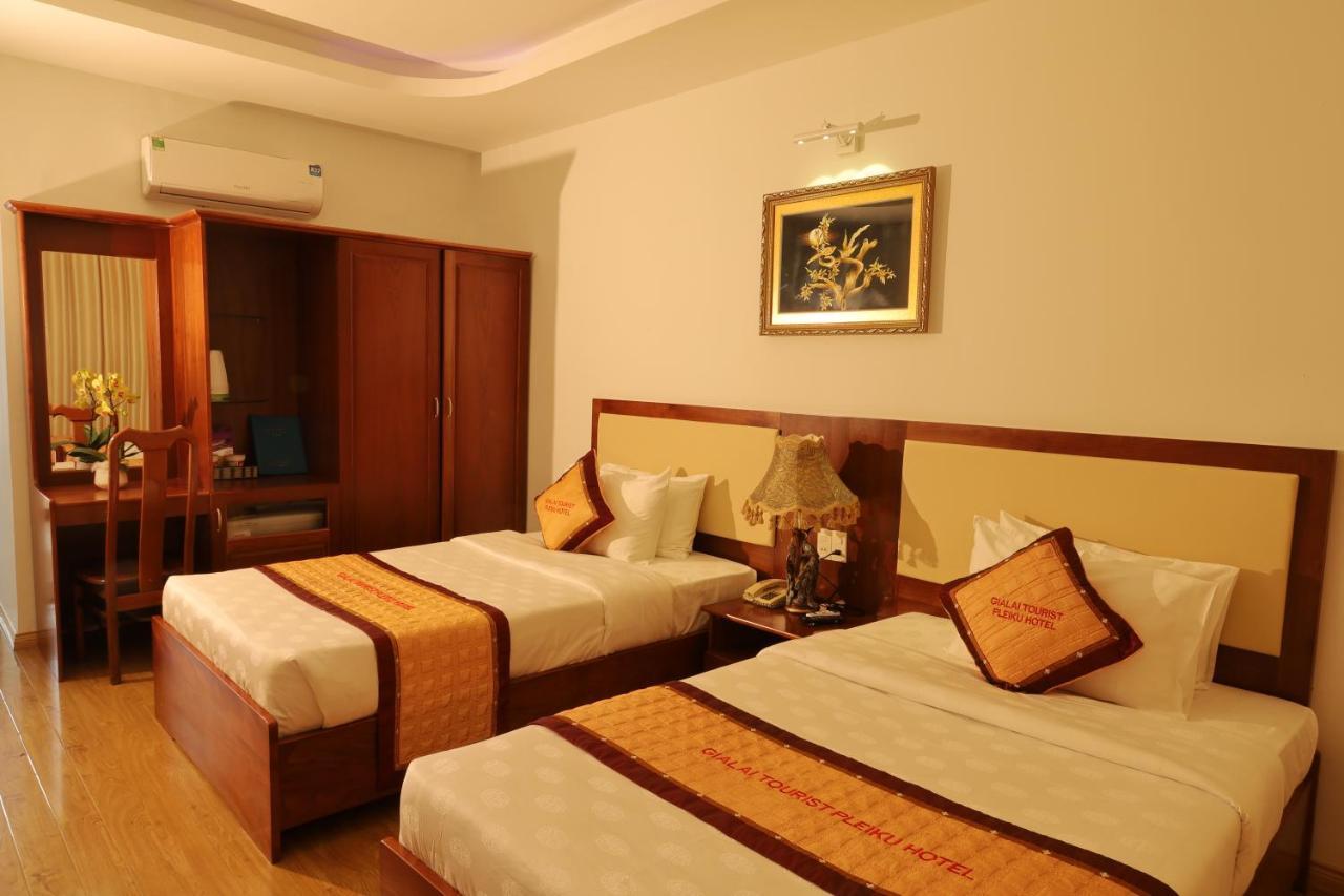 Pleiku Hotel Exterior foto