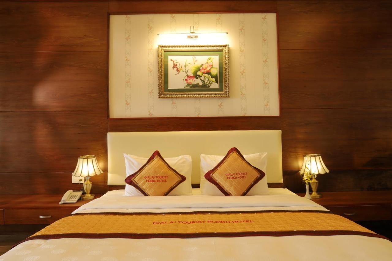Pleiku Hotel Exterior foto